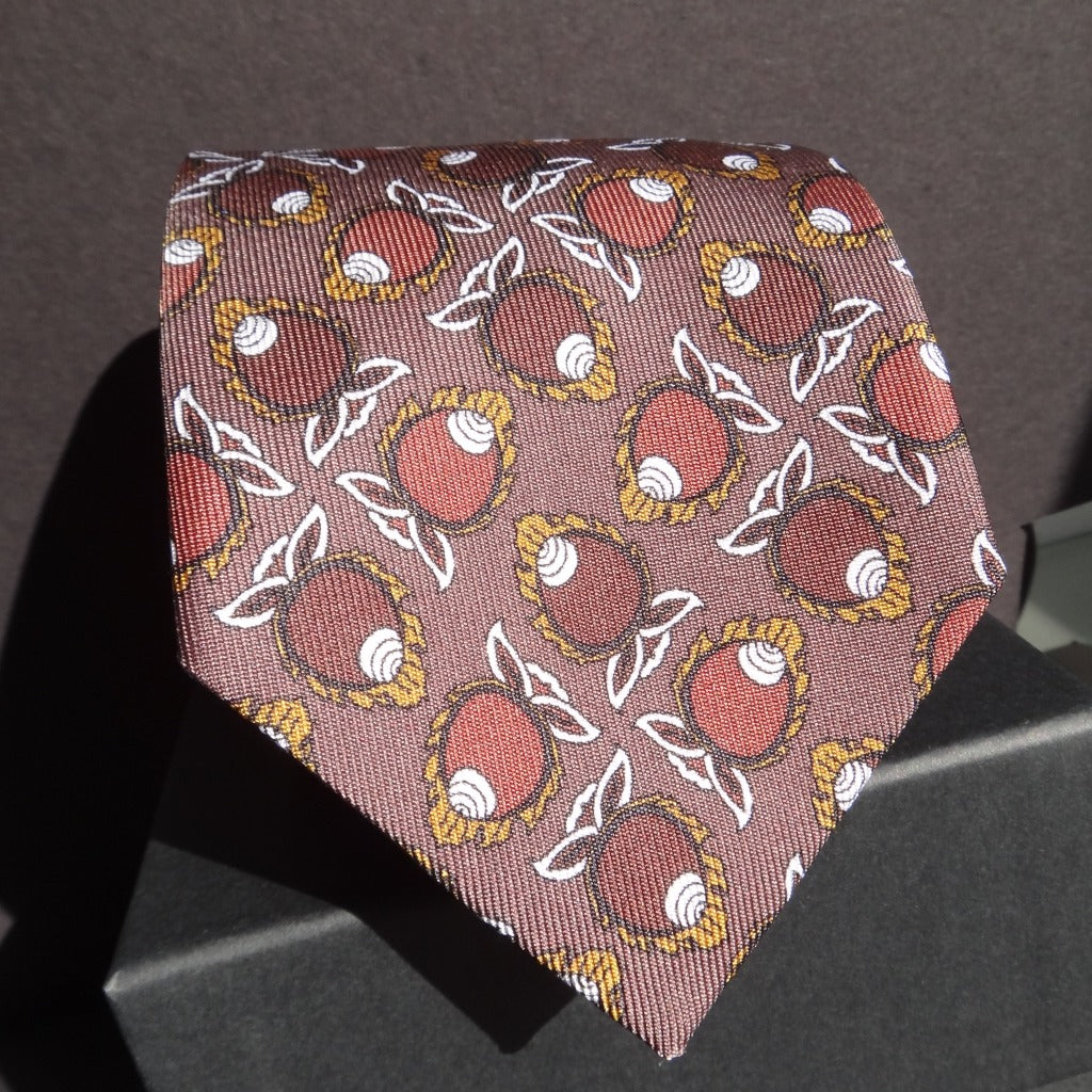 Conch Motif Silk Tie image 0